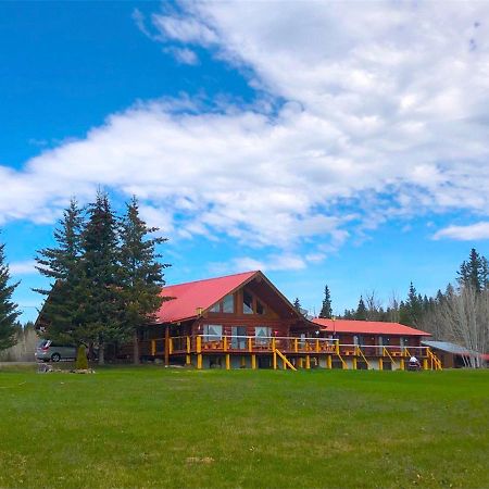 Cariboo Log Guest House Lac La Hache Exterior foto