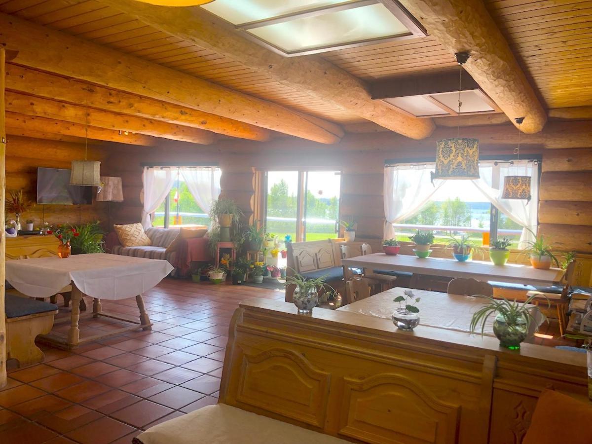 Cariboo Log Guest House Lac La Hache Exterior foto